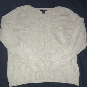 Tommy Hilfiger boys XL (women’s s/m) sweater grey.